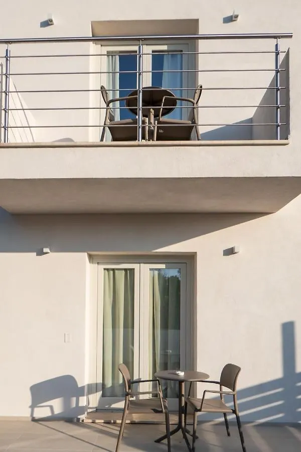 Penzion Villa Est San Teodoro  Itálie
