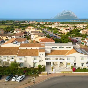 Felix - Porto San Paolo Апарт-отель